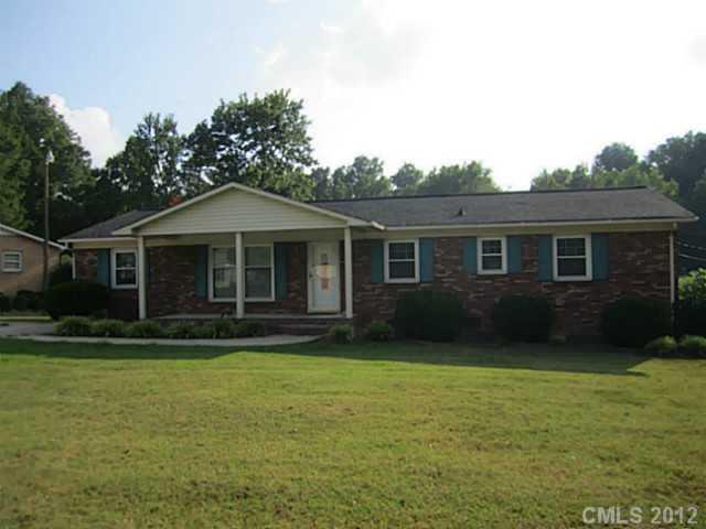 Property image 1 at 2035 Hollandale Drive, Gastonia, NC 28212