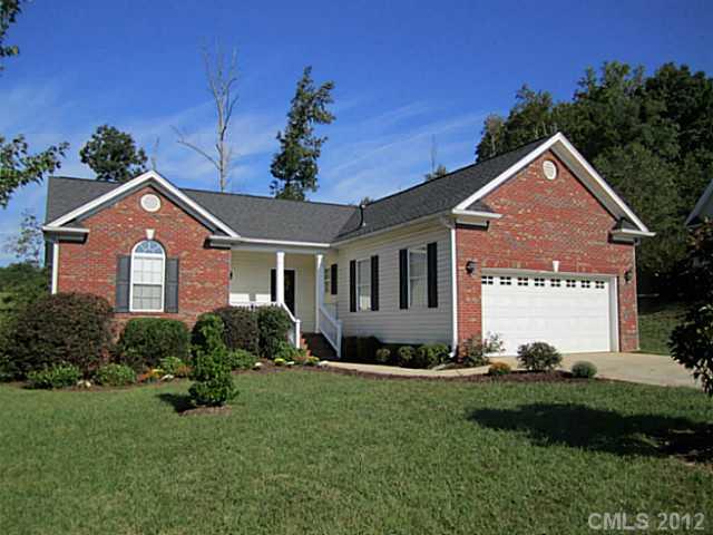 Property image 1 at 2016 Alton Court, Lowell, NC 28098