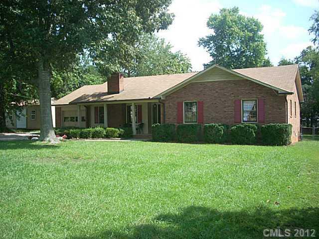 Property image 1 at 1301 Derbyshire Road, Kannapolis, NC 28081