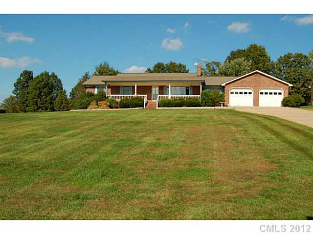 Property image 1 at 3165 Sandy Lee Court, Lincolnton, NC 28092