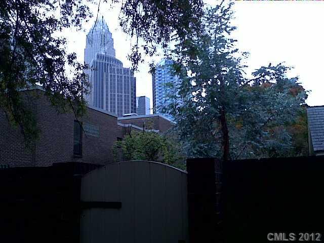 Property image 1 at 500 N Poplar Street, Charlotte, NC 28202