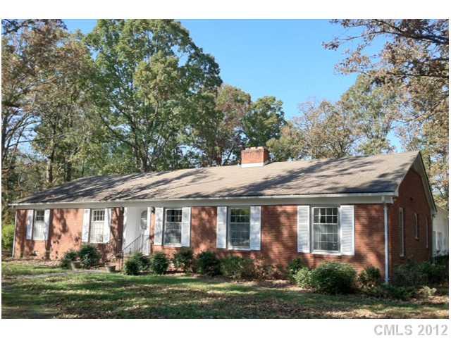 110 Forest Hills Drive