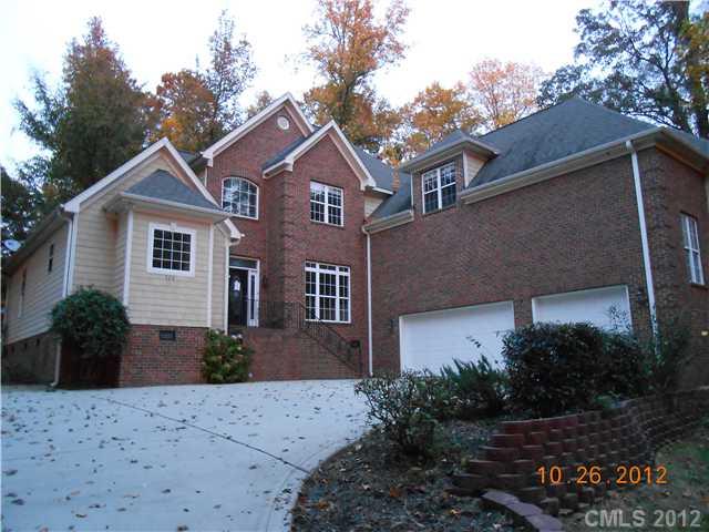 Property image 1 at 322 Robinson Road, Mooresville, NC 28117