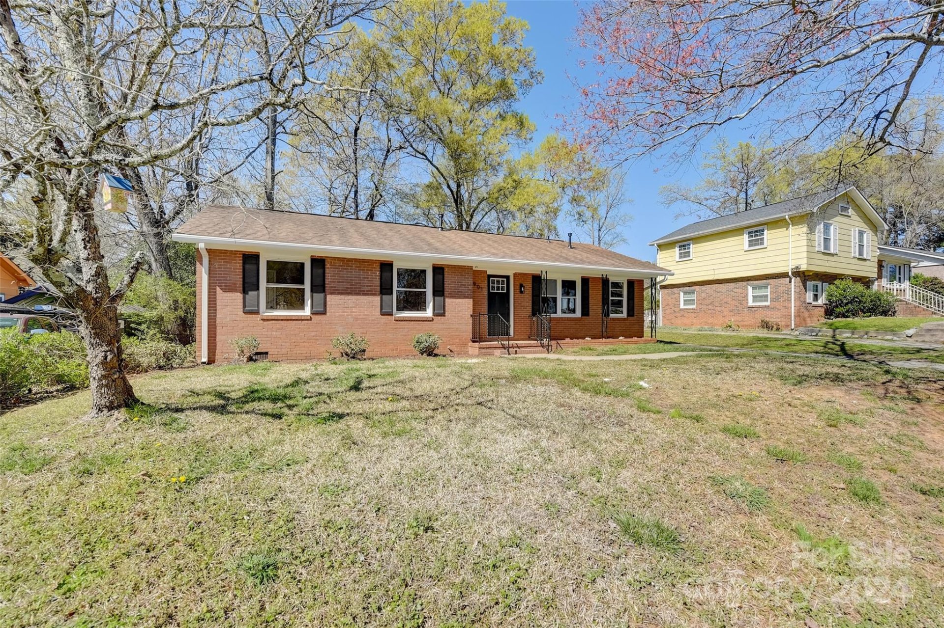 Property image 1 at 2901 Flintridge Drive, Charlotte, NC 28212