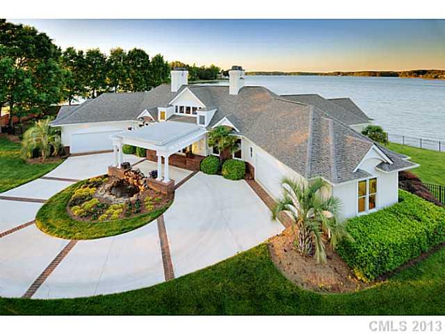 Property image 1 at 3566 Governors Island Drive, Denver, NC 28037