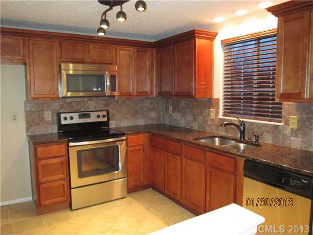 11601 Five Cedars Road