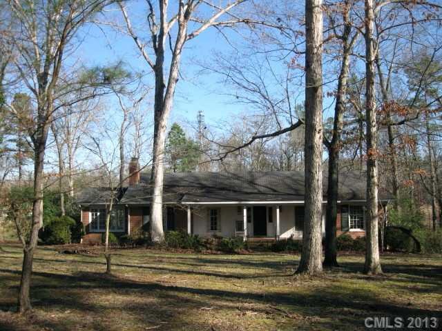 120 Forest Hills Drive