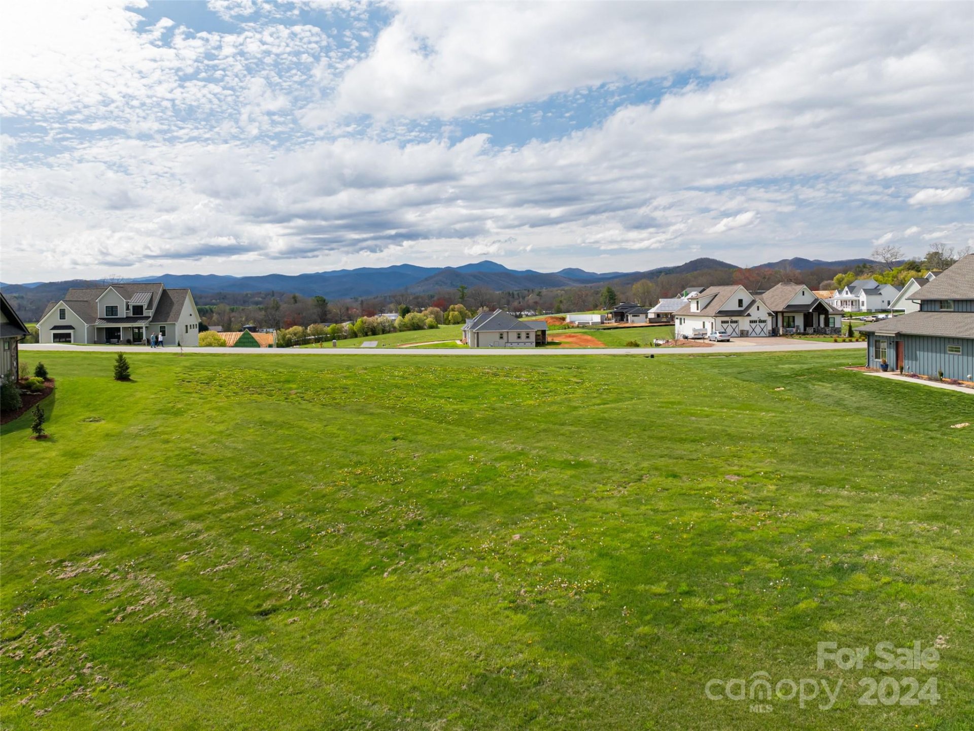 Property image 4 at 125 Majestic Ridge Road, Mills River, NC 28759
