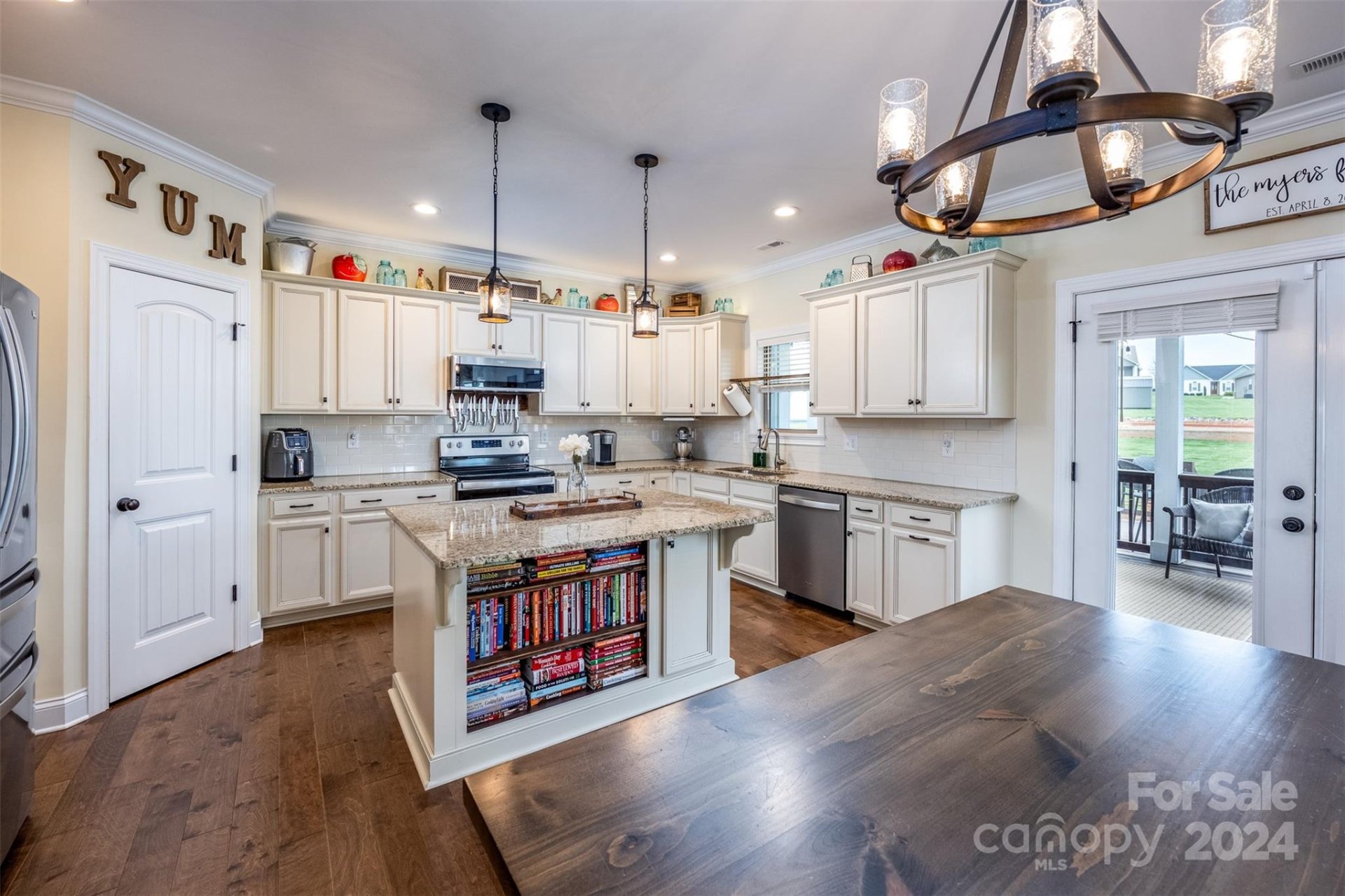 Property image 1 at 185 Staffordshire Drive, Statesville, NC 28625