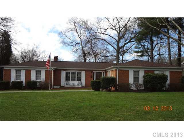 Property image 1 at 622 S Carolina Avenue, Statesville, NC 28677