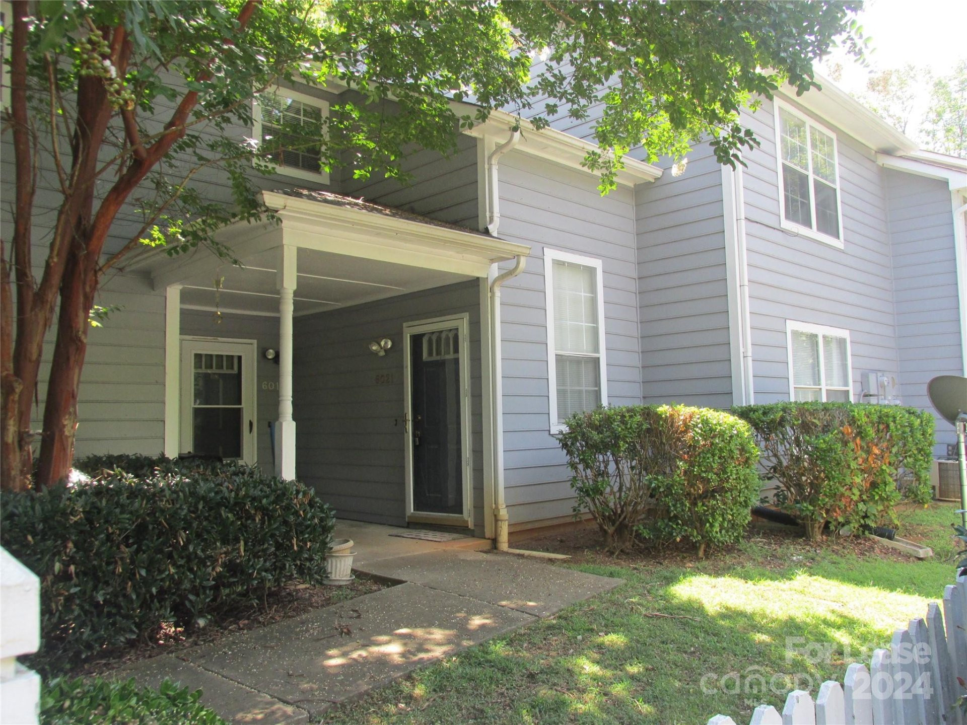 Property image 1 at 6021 Pinebark Court, Charlotte, NC 28212