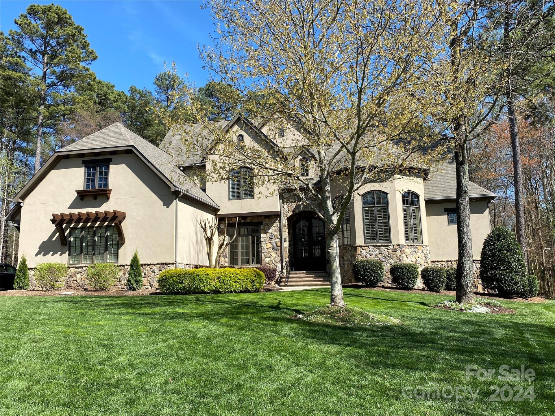 2119 Garden View Lane