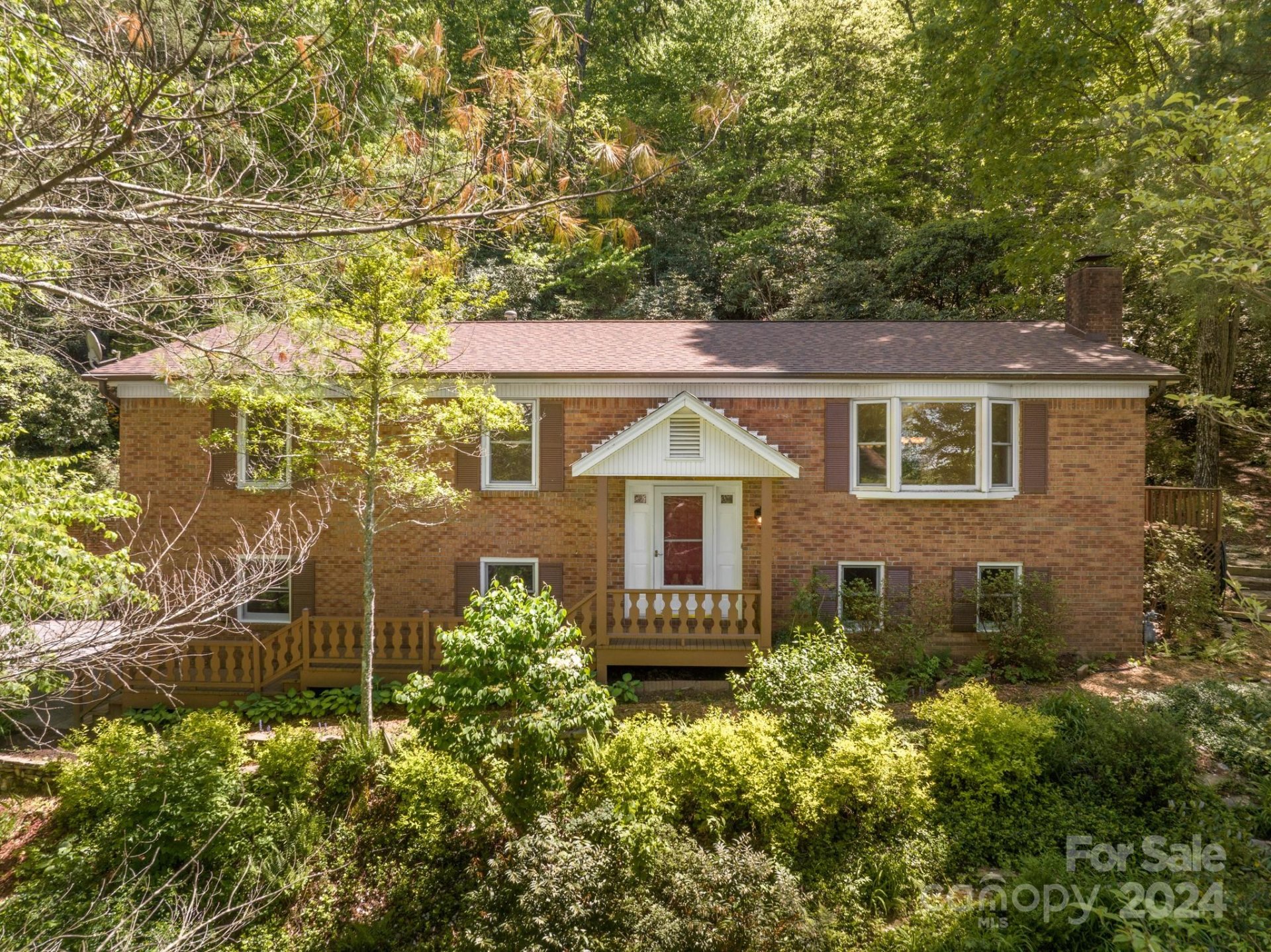 Property image 1 at 247 Park Lane, Hendersonville, NC 28791