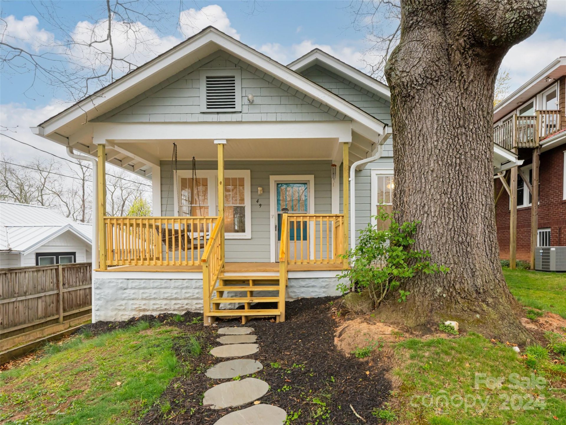 Property image 2 at 49 Pennsylvania Avenue, Asheville, NC 28806