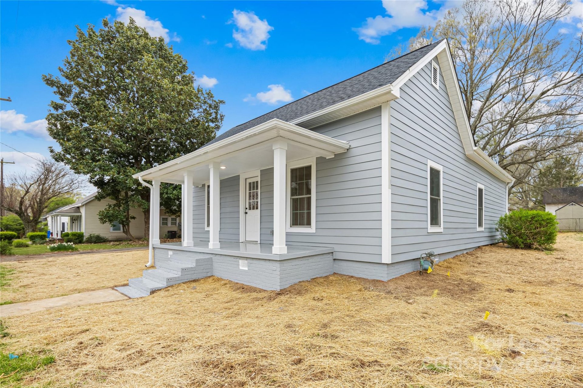 Property image 1 at 317 Brawley Avenue, Mooresville, NC 28115