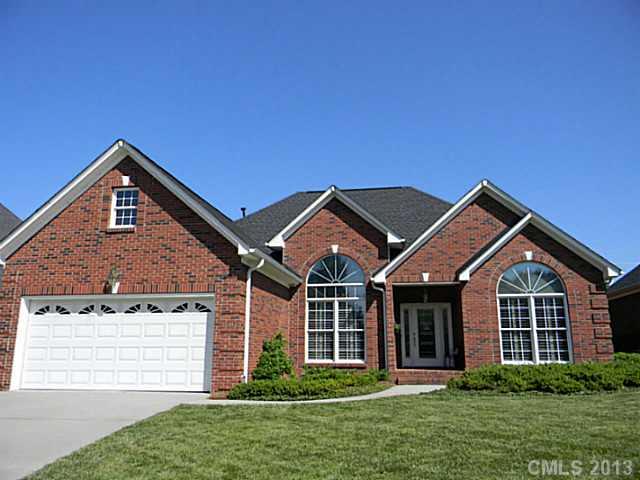 Property image 1 at 1615 Elkhart Circle, Gastonia, NC 28054