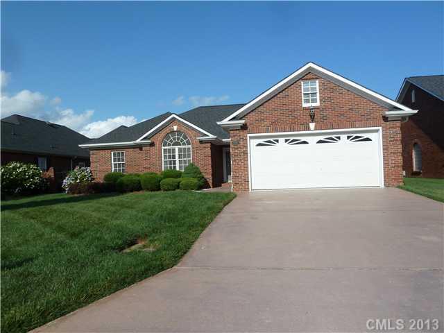 Property image 1 at 1542 Elkhart Circle, Gastonia, NC 28054