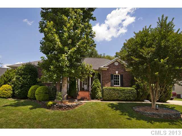 Property image 1 at 1015 Marguerite Drive, Lowell, NC 28098