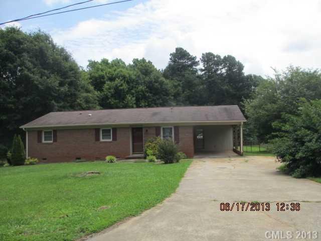 Property image 1 at 135 Greendale Drive, Mount Holly, NC 28120