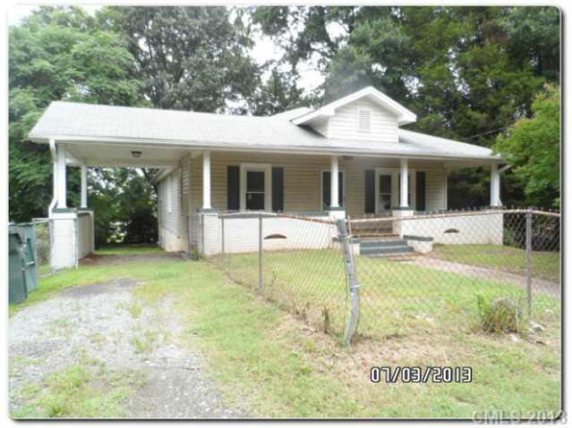 Property image 1 at 410 E Park Avenue, Gastonia, NC 28054