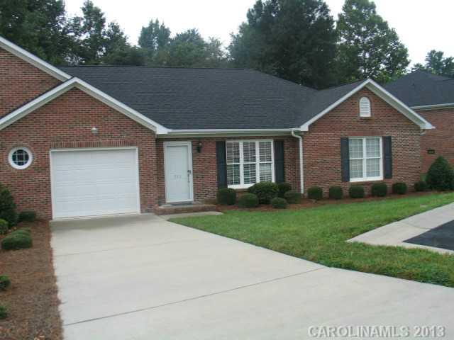 Property image 1 at 551 Queen Brogan Court, Gastonia, NC 28054