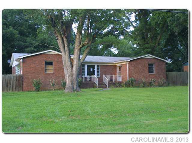Property image 1 at 5931 Olinda Street, Charlotte, NC 28215