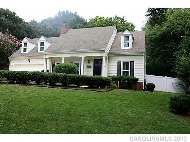 Property image 1 at 6732 Carmel Hills Drive, Charlotte, NC 28226