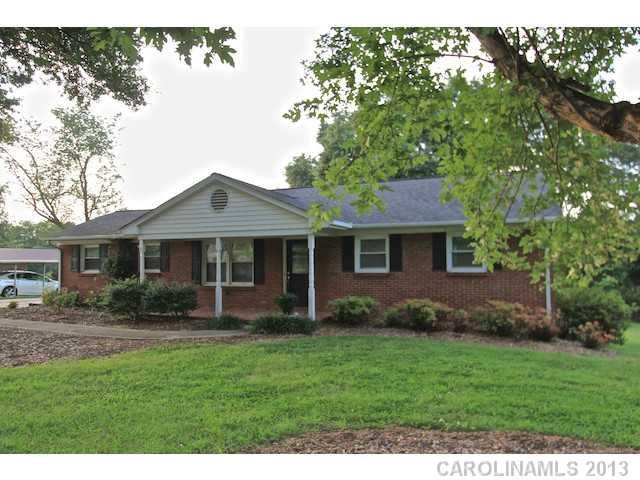 Property image 1 at 10 Spruce Pine Drive, Belmont, NC 28012