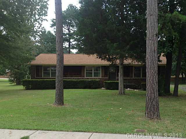 Property image 1 at 615 Dixie Drive, Mooresville, NC 28115