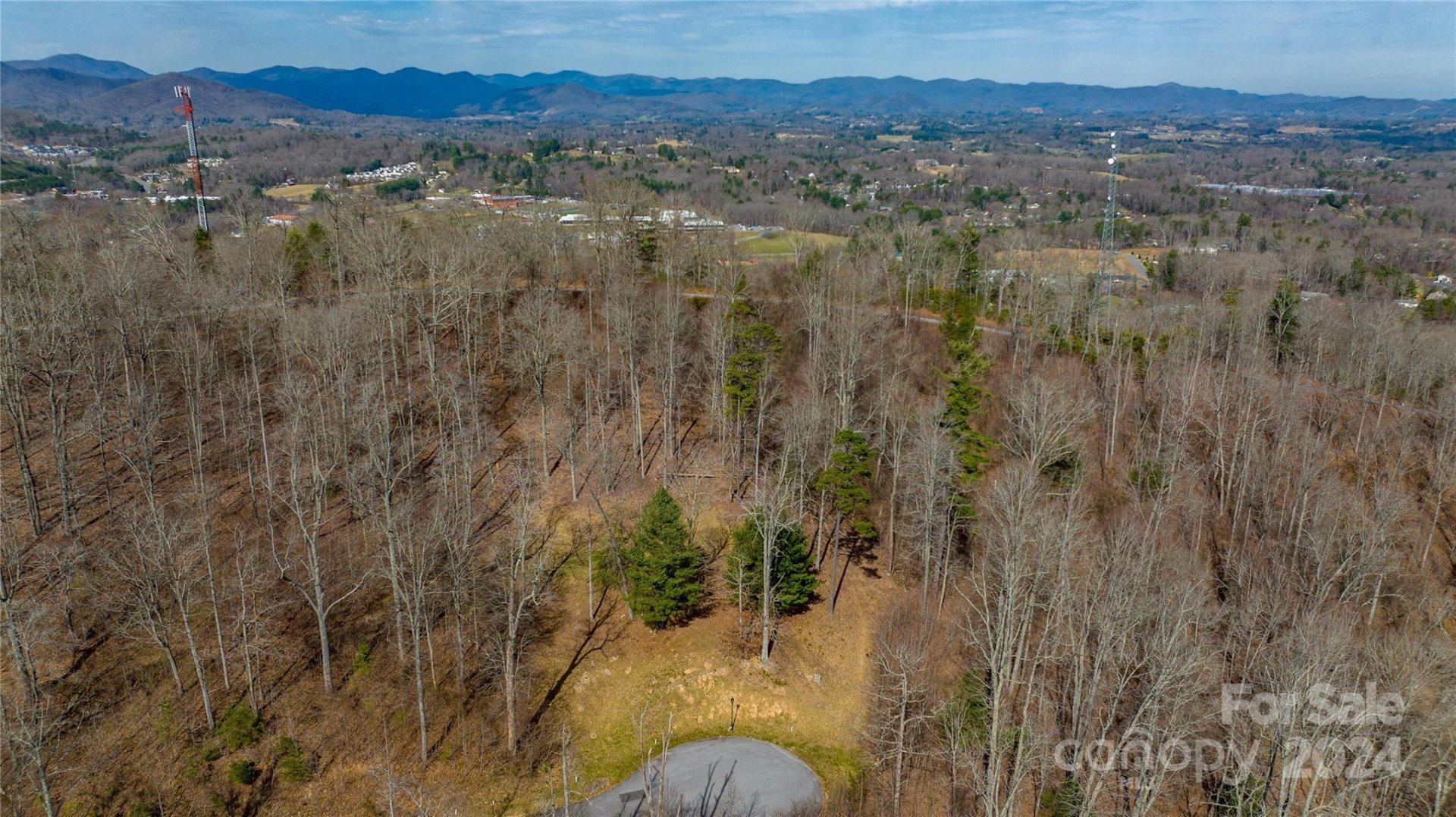 Property image 1 at 120 Ben Lippen School Road, Asheville, NC 28806