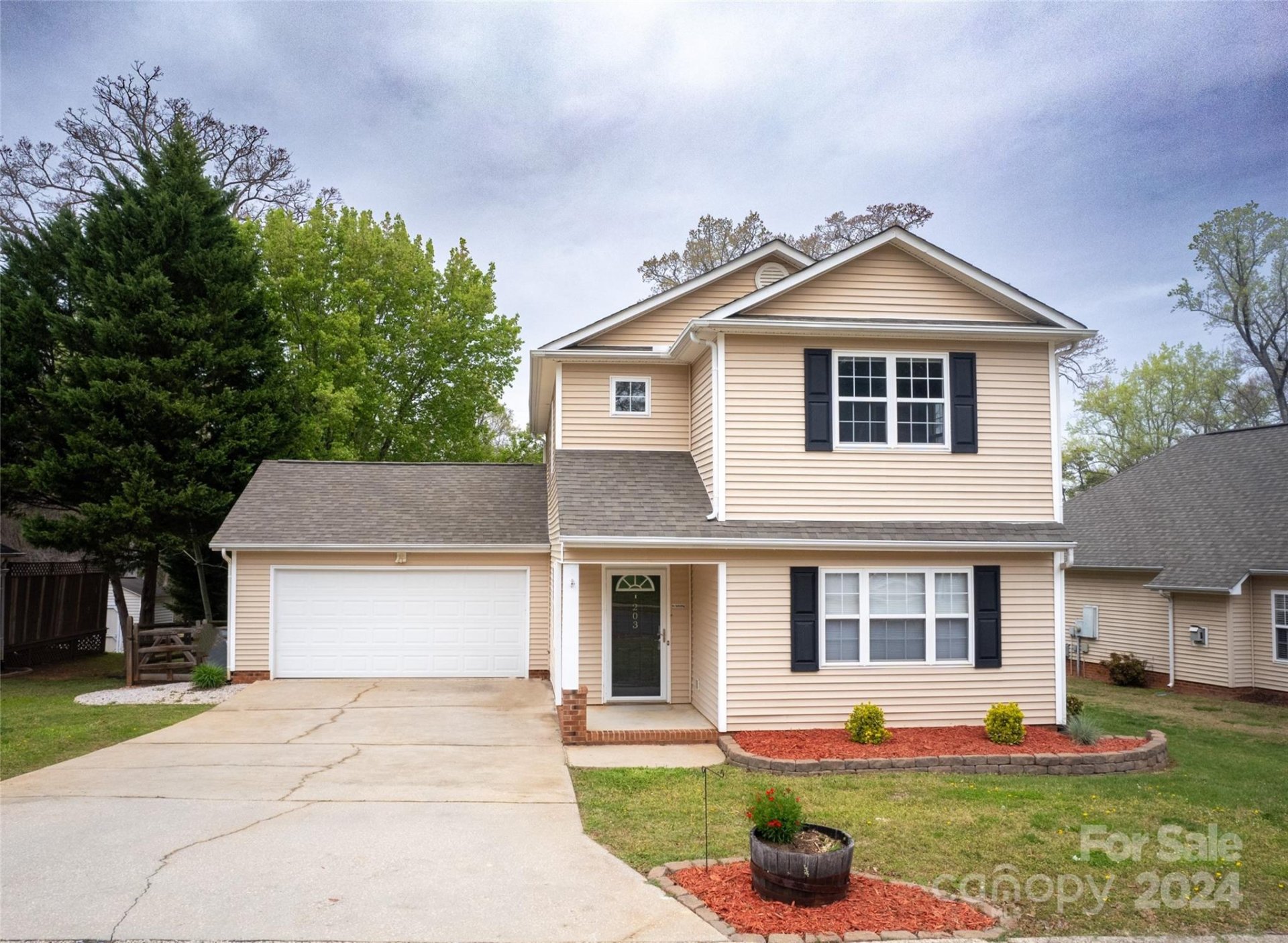 Property image 1 at 203 Howe Street, Belmont, NC 28012