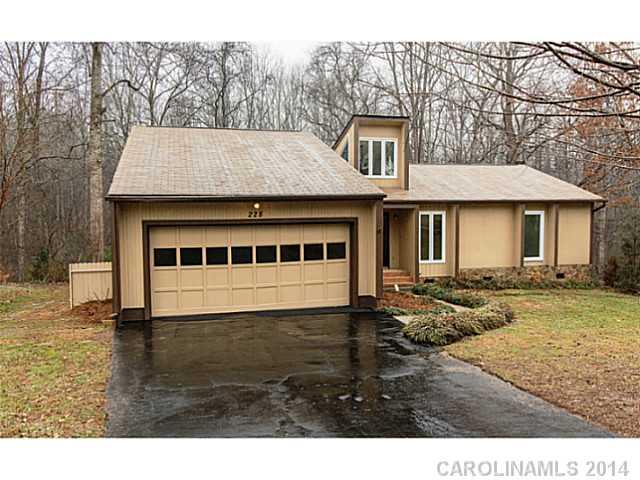 Property image 1 at 228 Castle Creek Drive, Statesville, NC 28625
