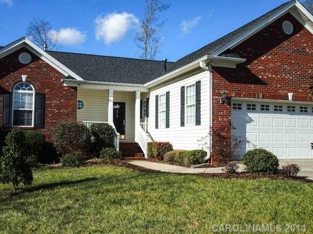 Property image 1 at 2016 Alton Court, Lowell, NC 28098