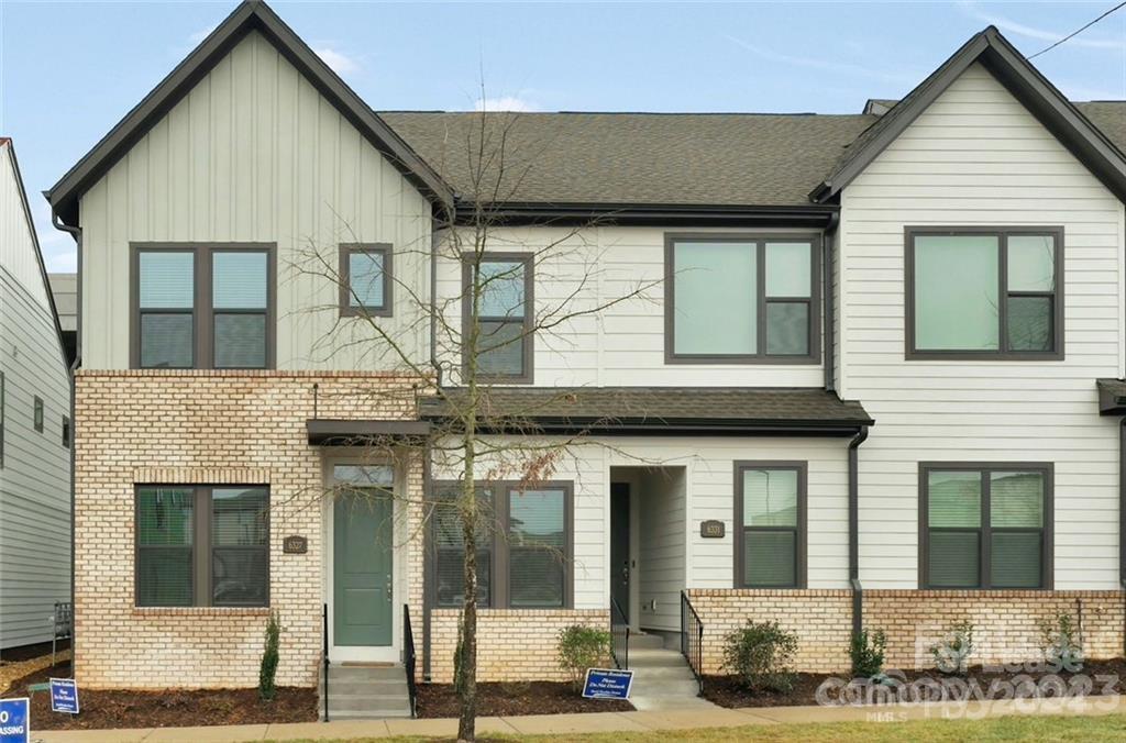 Property image 1 at 6327 Southgrove Street, Charlotte, NC 28277