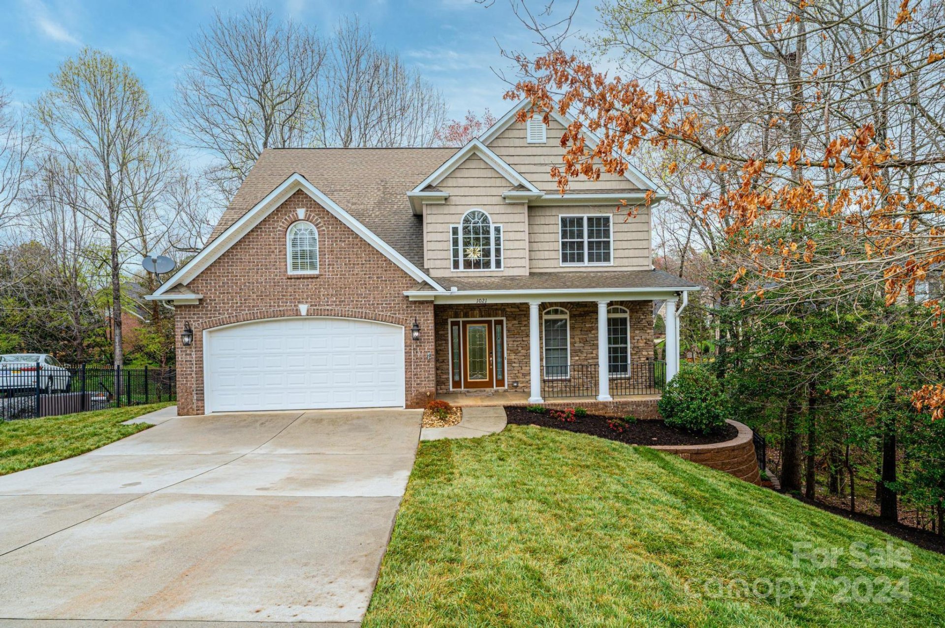 Property image 1 at 1021 38th Avenue, Hickory, NC 28601