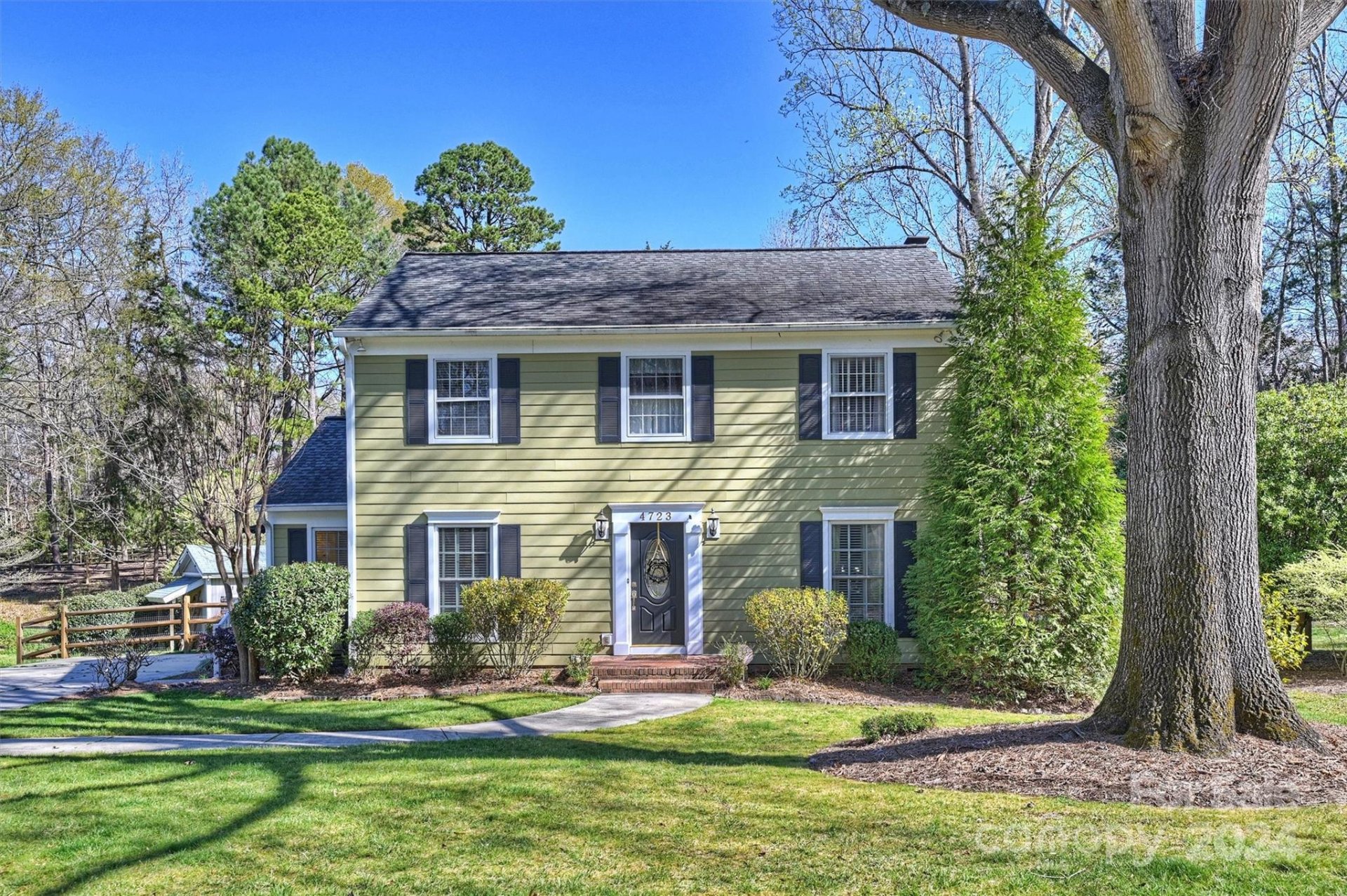 4723 Meadowridge Drive