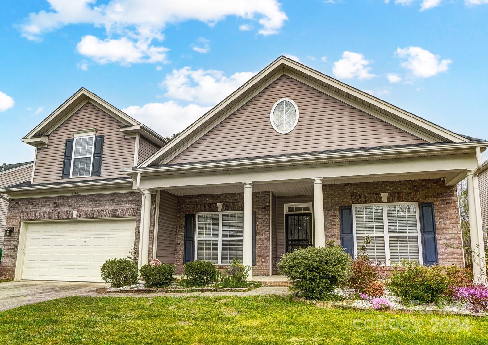 Property image 1 at 10210 Little Whiteoak Road, Charlotte, NC 28215