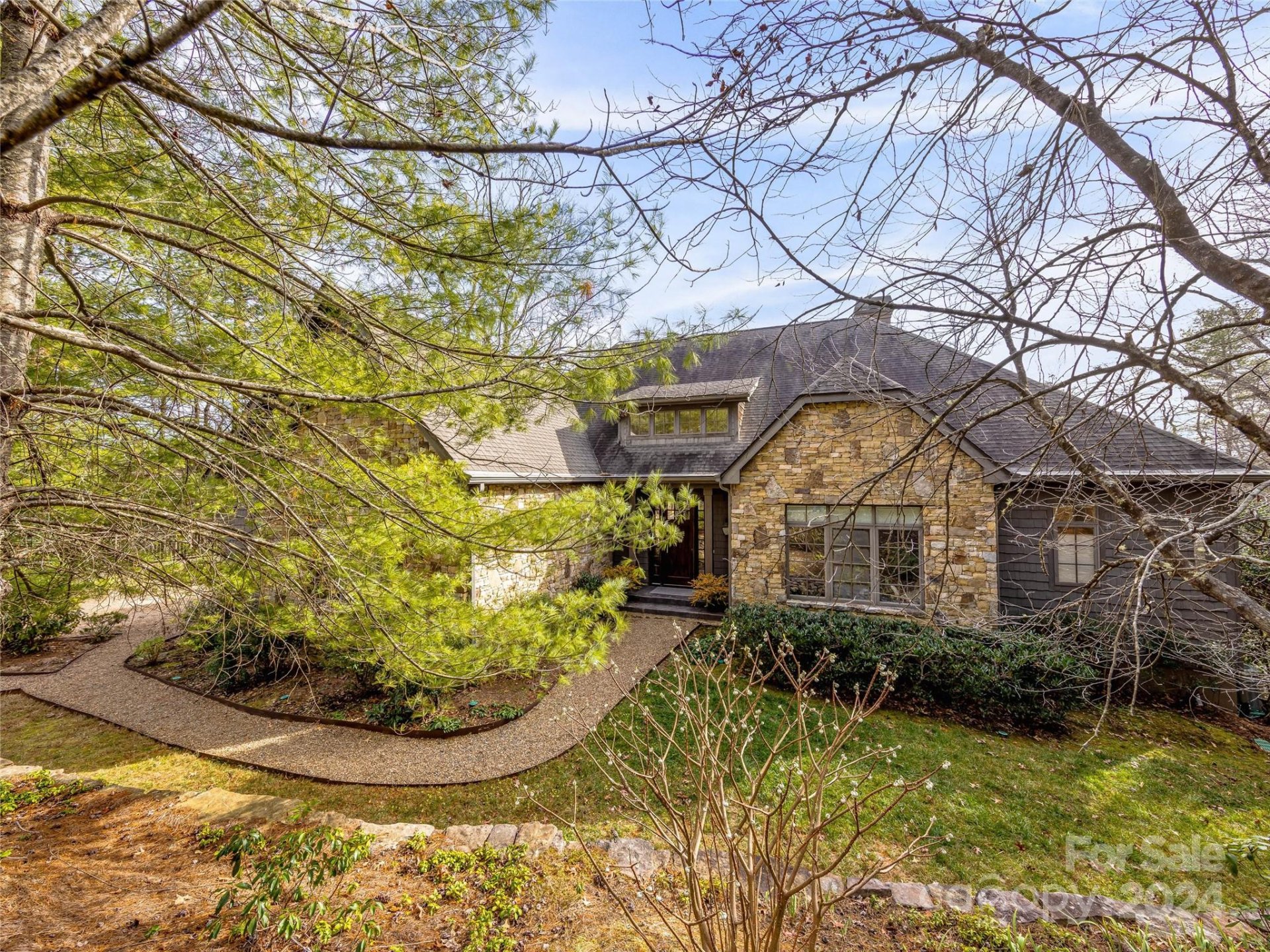 141 Lake House Trail