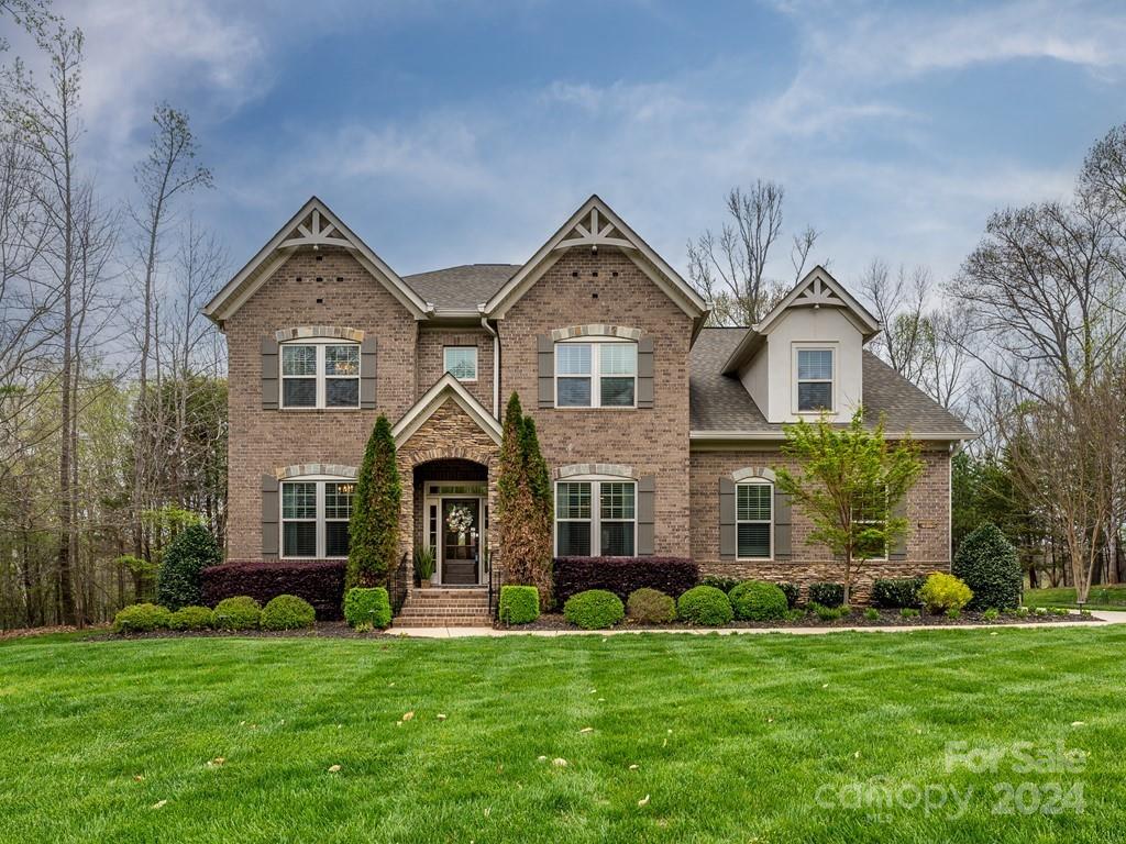 1679 Buckland Court
