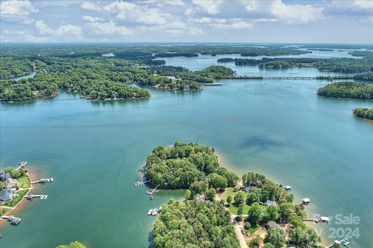 Property image 1 at 2815 Camden Pointe Drive, Sherrills Ford, NC 28673