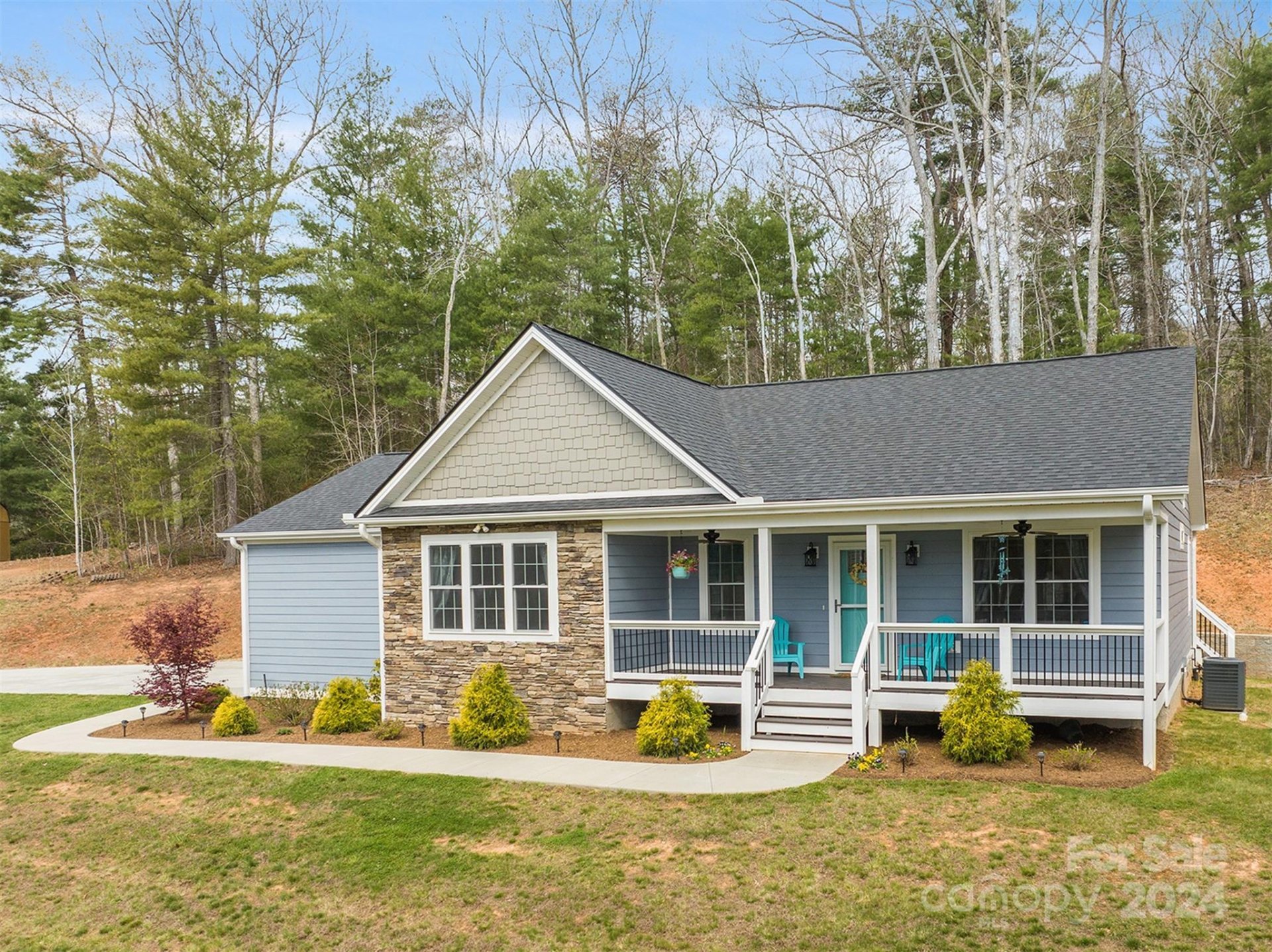 Property image 1 at 31 Oak Mountain Drive, Leicester, NC 28748