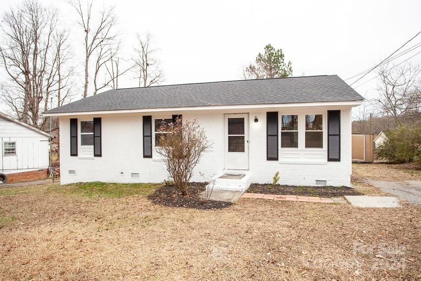 Property image 1 at 2828 Meade Avenue, Gastonia, NC 28052