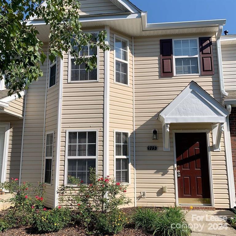 Property image 1 at 915 Par One Court, Fort Mill, SC 29715
