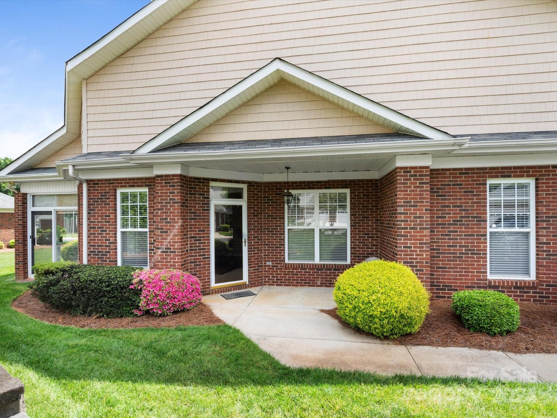 Property image 1 at 4208 Willow View Court, Matthews, NC 28105