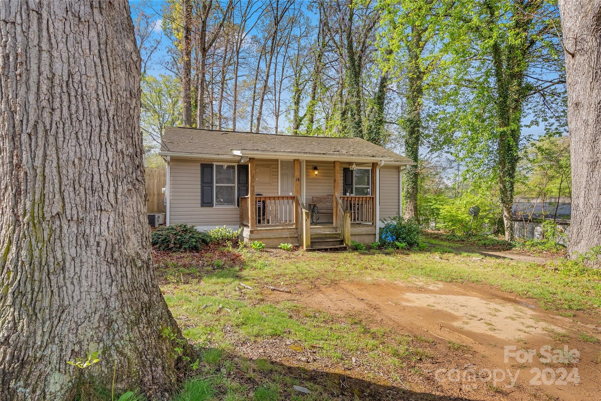 Property image 1 at 14 Blake Court, Arden, NC 28704