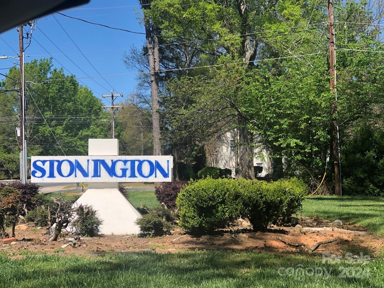 Property image 1 at 7033 Stonington Lane, Charlotte, NC 28227