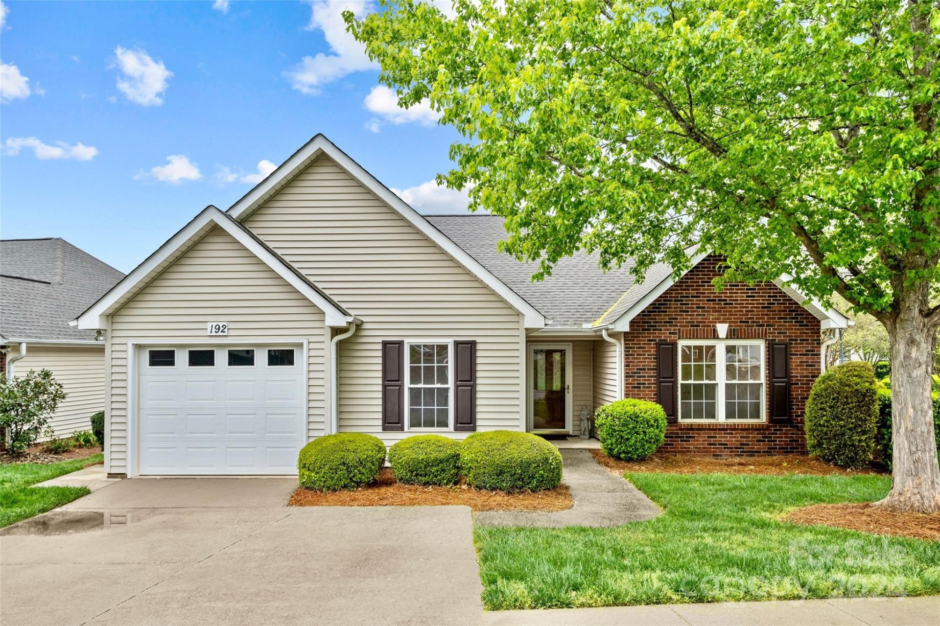 Property image 1 at 192 Oak Village Parkway, Mooresville, NC 28117