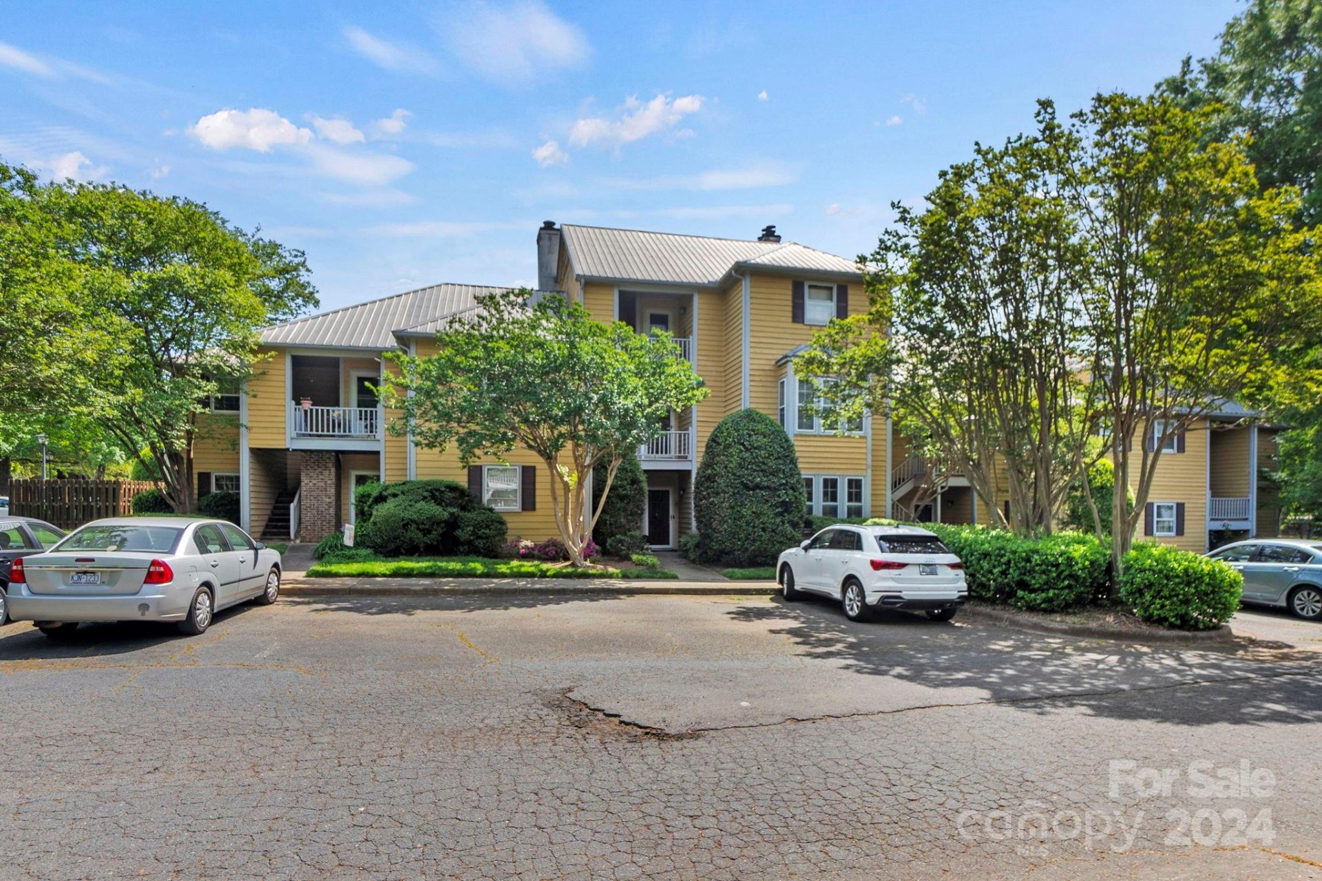 Property image 1 at 3224 Selwyn Farms Lane, Charlotte, NC 28209