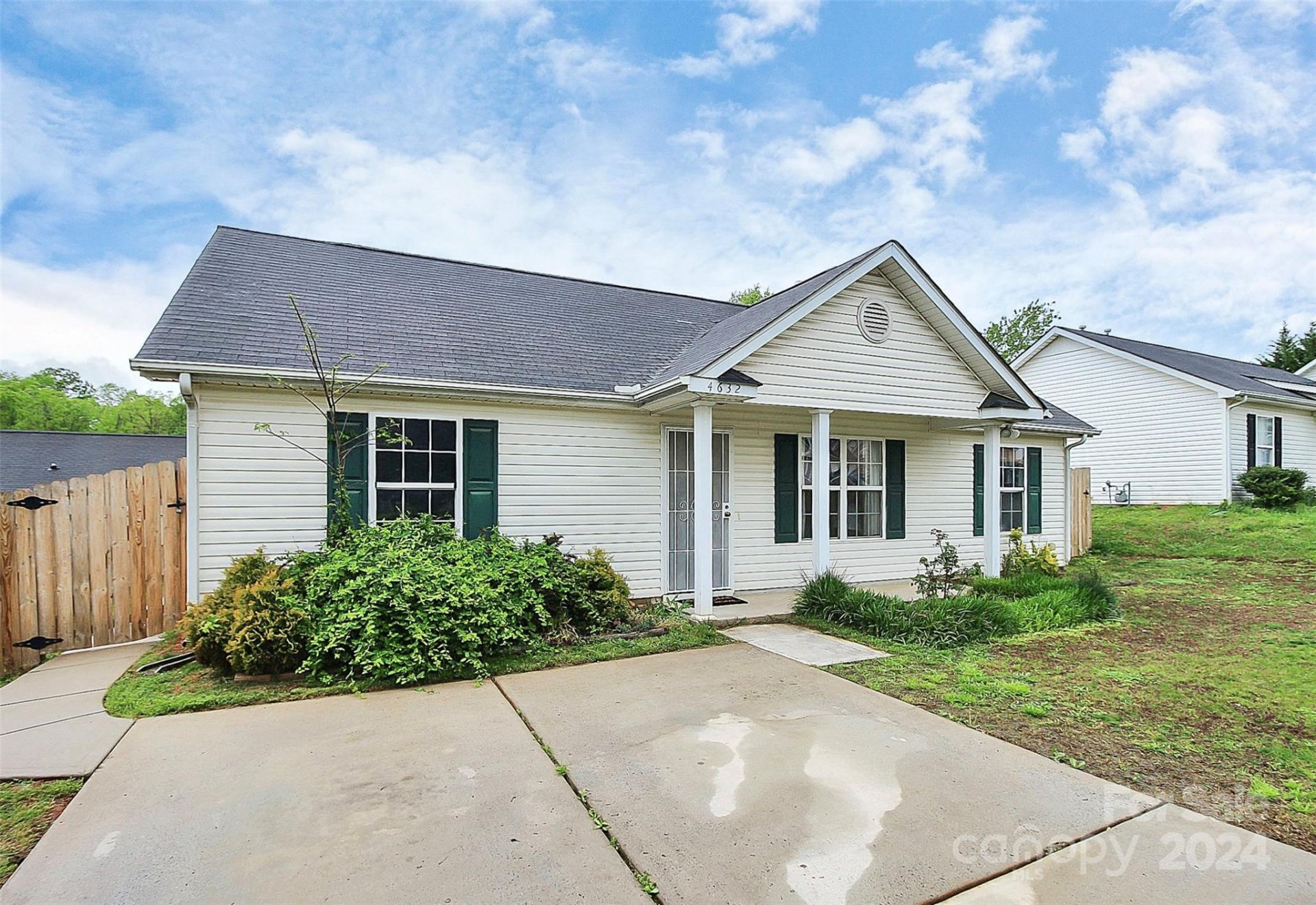 Property image 1 at 4632 Palm Breeze Lane, Charlotte, NC 28208