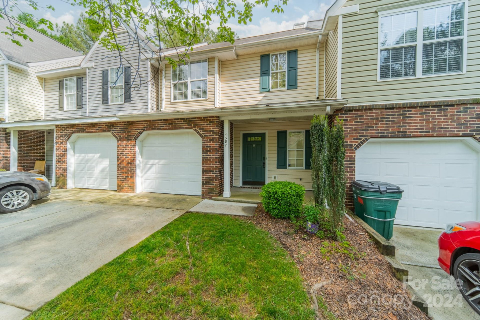 Property image 1 at 4587 Antelope Lane, Charlotte, NC 28269